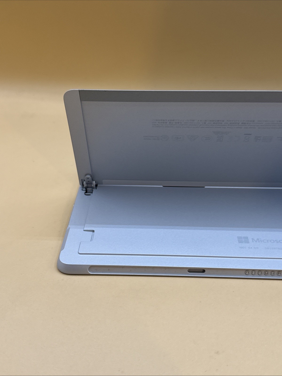 Microsoft Surface Go 3 1901 Intel Pentium Gold 6500Y 1.1GHz, 4GB RAM 64G Touch