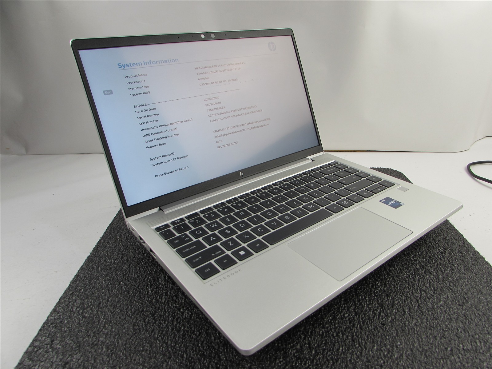 HP ELITEBOOK 640 (G9) 1920X1080 FHD TOUCHSCREEN I7-1270P NO SSD 4GB RAM NO O.S