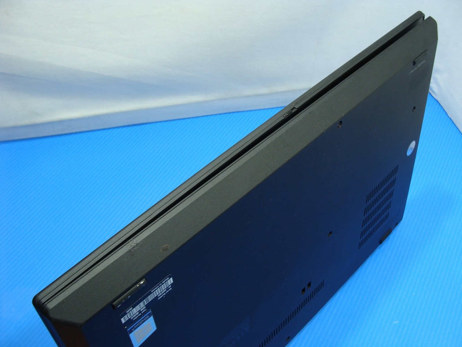 Lenovo ThinkPad T15 Gen 1 15.6″FHD Core i5-10210U 1.60GHZ 16GB 256GB Win 11 Pro