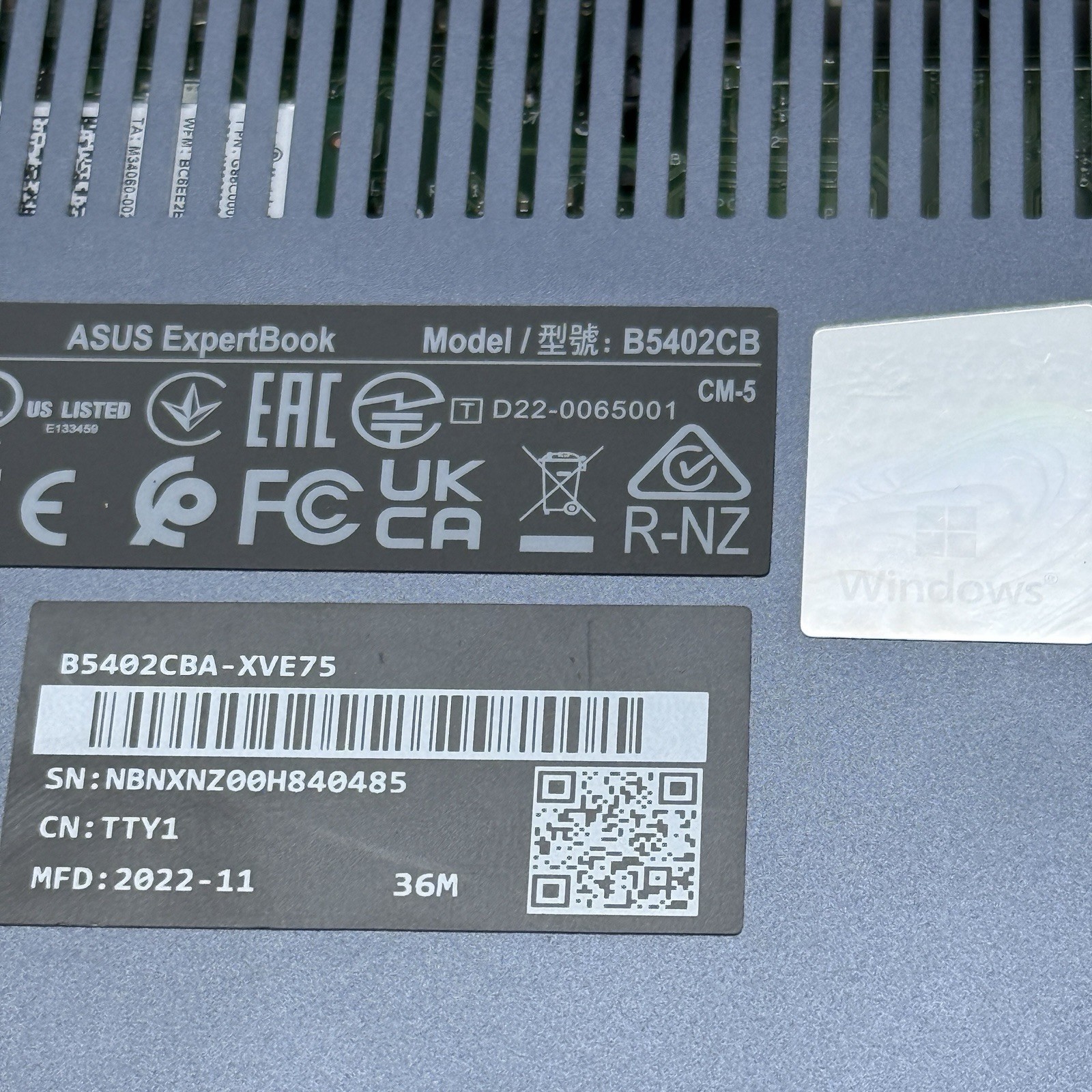 Asus ExpertBook B5 (B5402CBA-XVE75) 14″ Core i7 AS-IS ! READ!!! (L14)