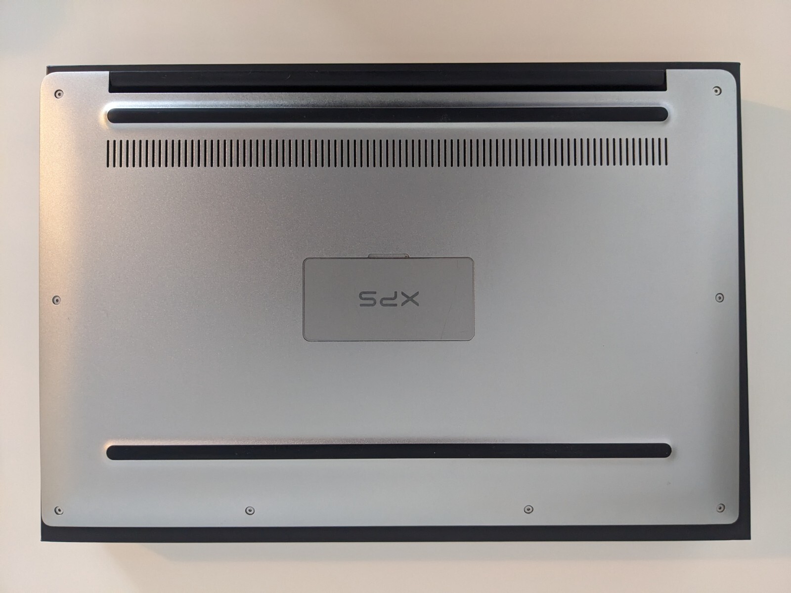 Dell XPS 13 9343 13.3″intel i5-5200U@2.20GHz|8GB RAM|256gb SSD|Webcam|Backlit