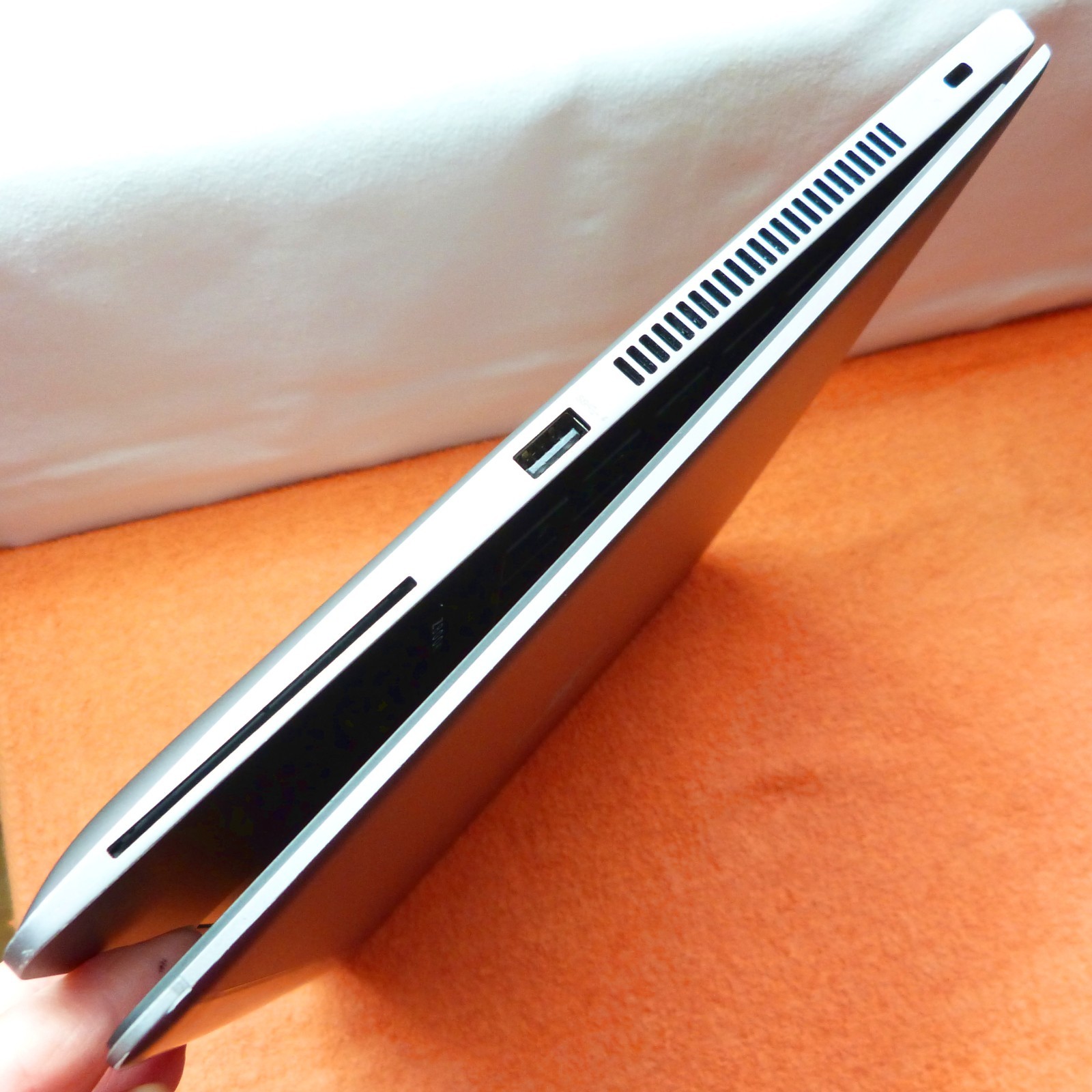 HP ZBook 14u G6 ELITE WORKSTATION l 32GB RAM l 2TB SSD Windows 11 PRO AMD WX3200