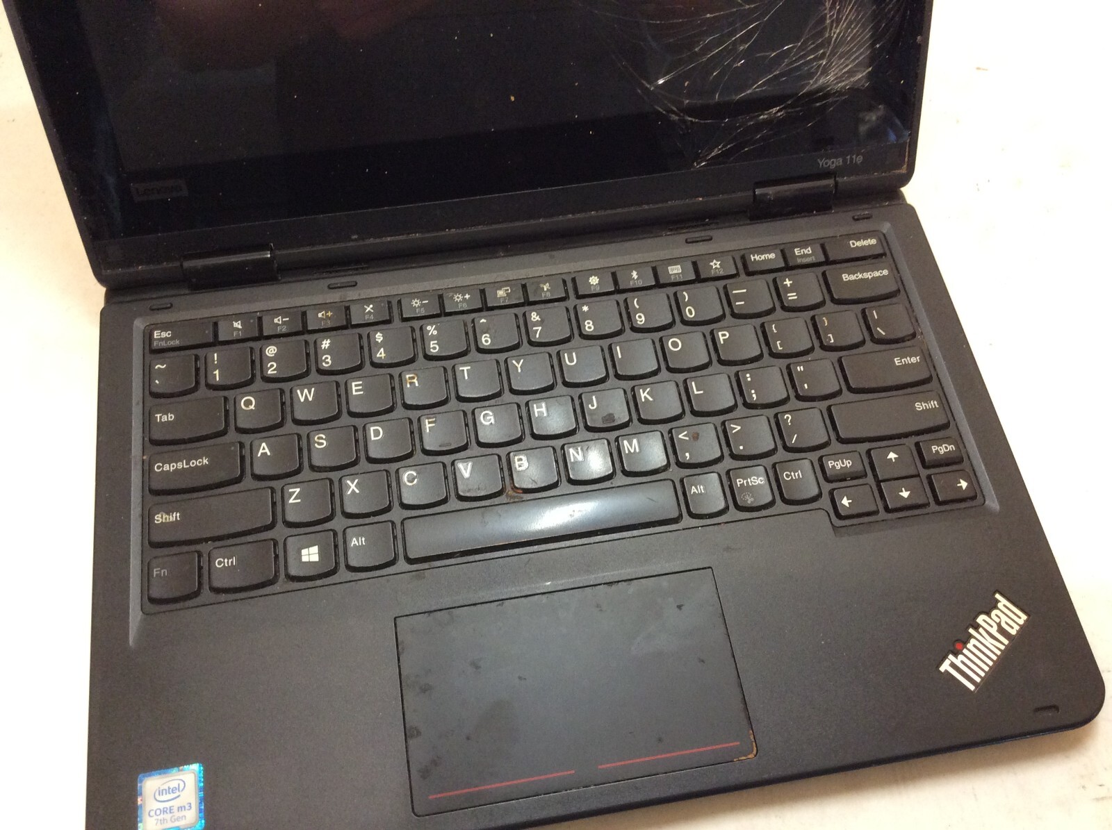 Lenovo ThinkPad Yoga 11e Laptop 11″ Intel Core m3 7th Gen CRACKED SCREEN -PP