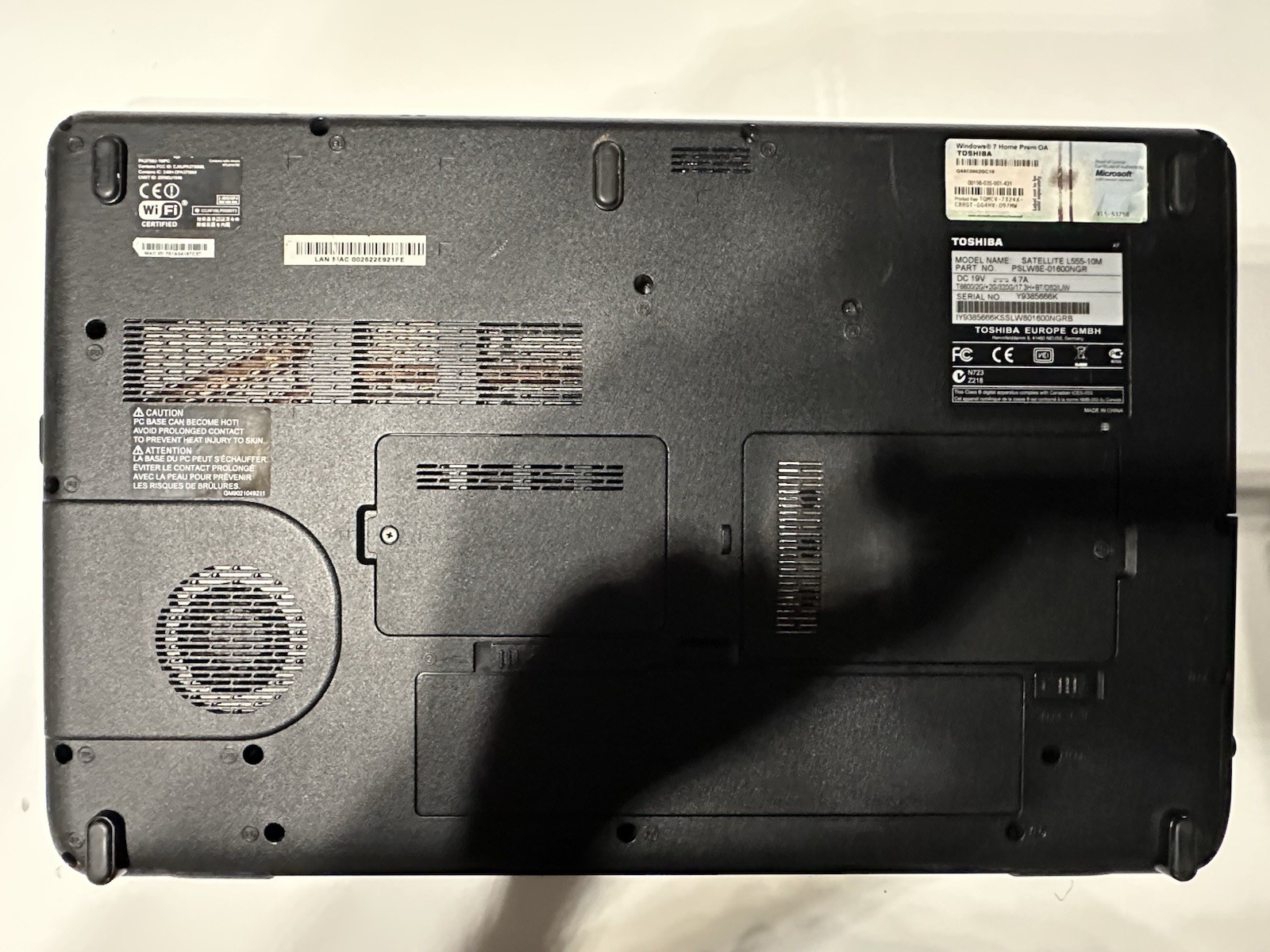 Toshiba Satellite L555-10M 15.6″ Core 2 Duo 4GB 500GB HDD Win7 HP Power Supply