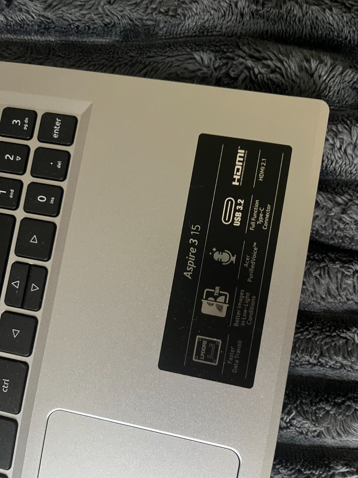 Acer Aspire 3 – 15.6″ Full HD | Ryzen 3 7320U | 8GB RAM | 256GB SSD |