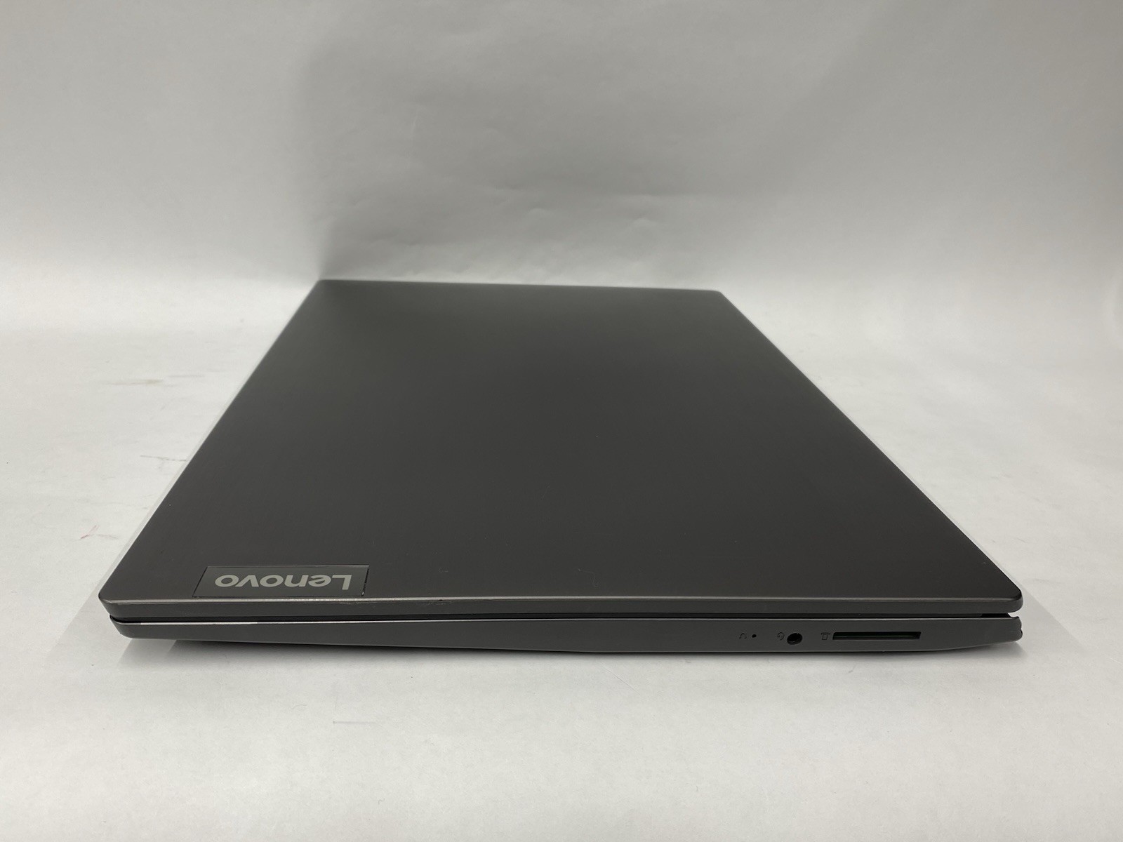 Lenovo V15-ADA – Grade C – FHD – Gold 3150U – 4GB – 128SSD – W10P