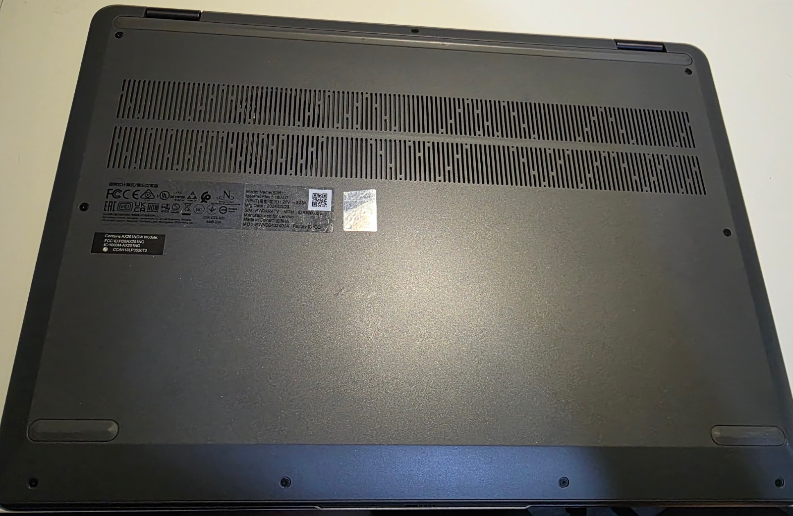 Lenovo Flex 5 2-in-1 16″ 2.5K Touch i7 16GB RAM 1TB Windows 11 w/Case & Box Mint