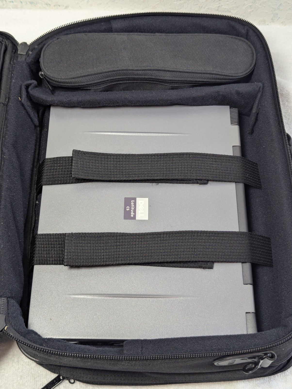 Vintage Dell Latitude CS Laptop Bundle PMP For Parts w/ Floppy CD-ROM Case