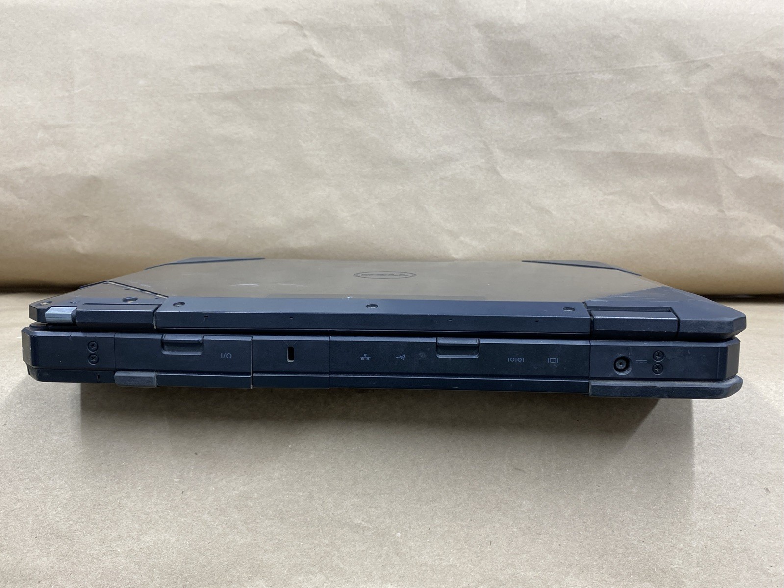 Dell Latitude 5414 – 14″ 1920×1080 – i5-6300U – 8GB – 256GB SSD – Win 10 Pro