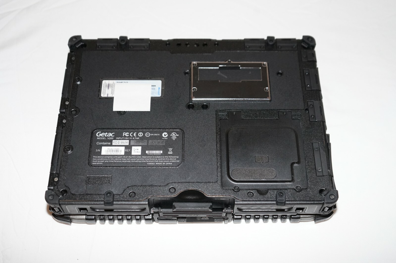 ^ Getac V200-G2 Intel Core i7-3520M @ 2.90GHz 4GB Ram 500GB HD No OS #C1265