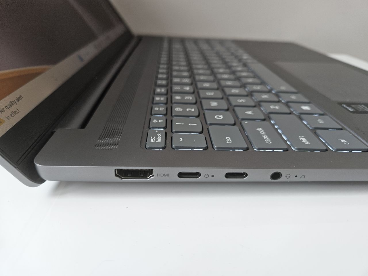 Slim 5 16IRH10R 16-inch Ultra 5 210H 16Gb RAM 512Gb NVME Win 11 Pro Warranty