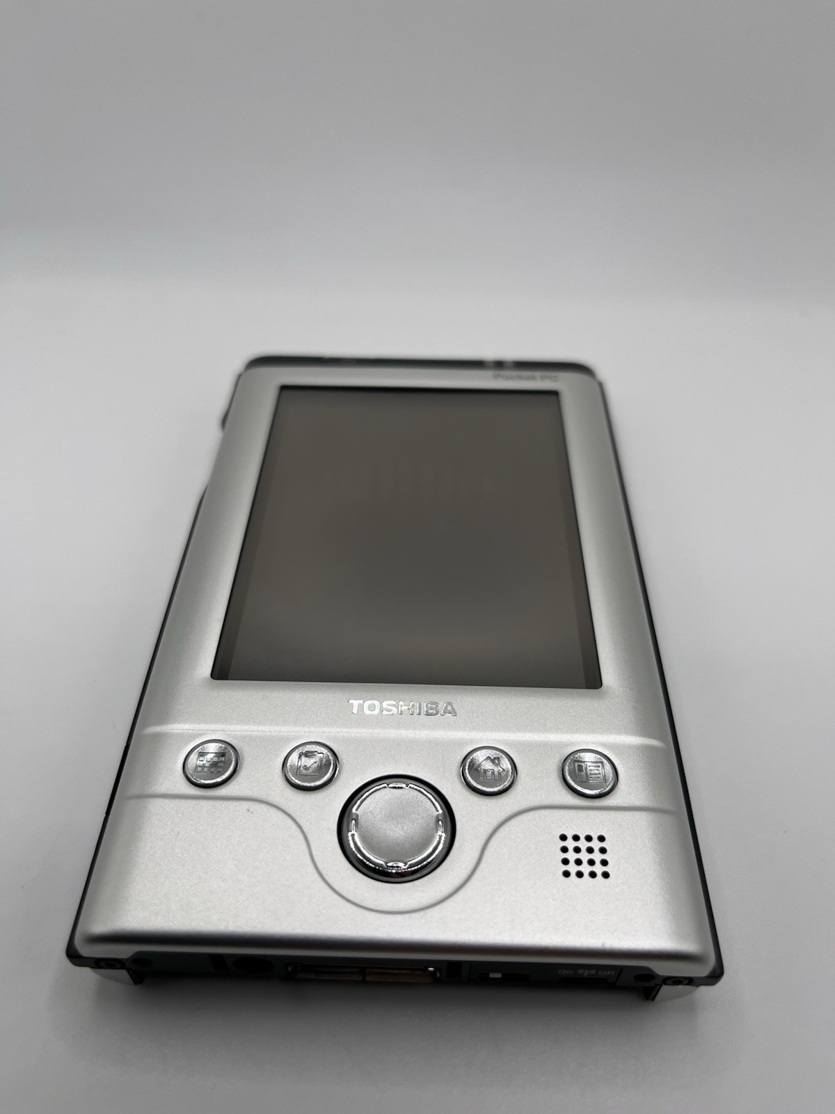 Toshiba Pocket PC E740 Excellent Condition Untested No Battery / Back Cover