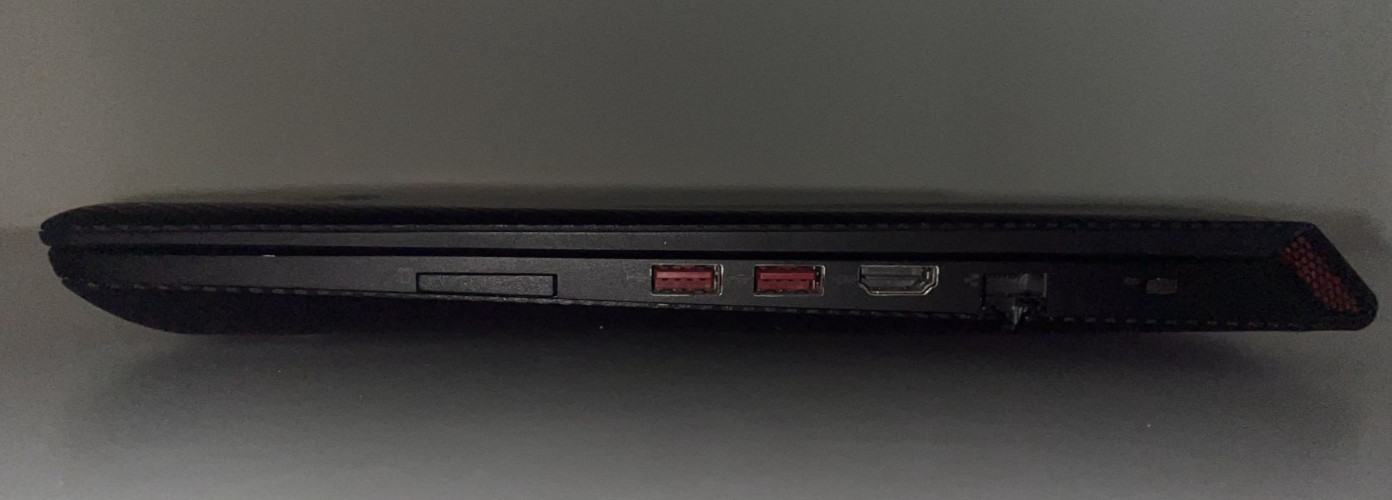 Lenovo IdeaPad Y700, i7-6700HQ, 16GB DDR4, 500GBHDD, 256GBSSD, R9 M375 2GB, W11H