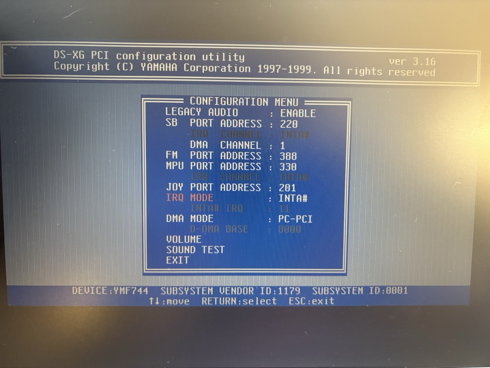 Vintage Toshiba Laptop Pentium III 600 128MB Multi-boots Win 2000 NT 4.0 AND 98