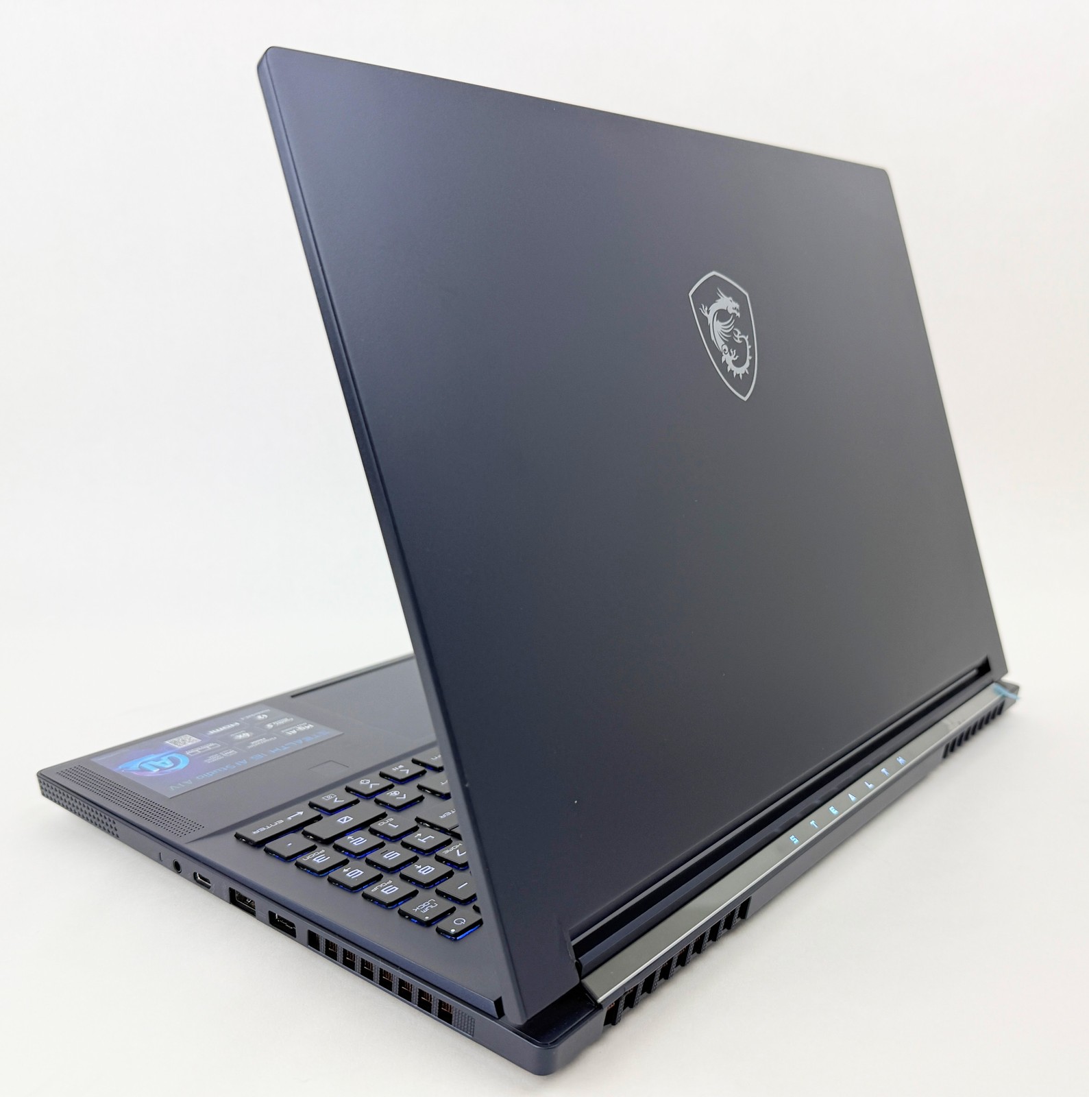 MSI Stealth 16 AI Studio A1V 16″ FHD 165Hz Ultra 9 185H 32GB 1TB RTX 4070 W11H