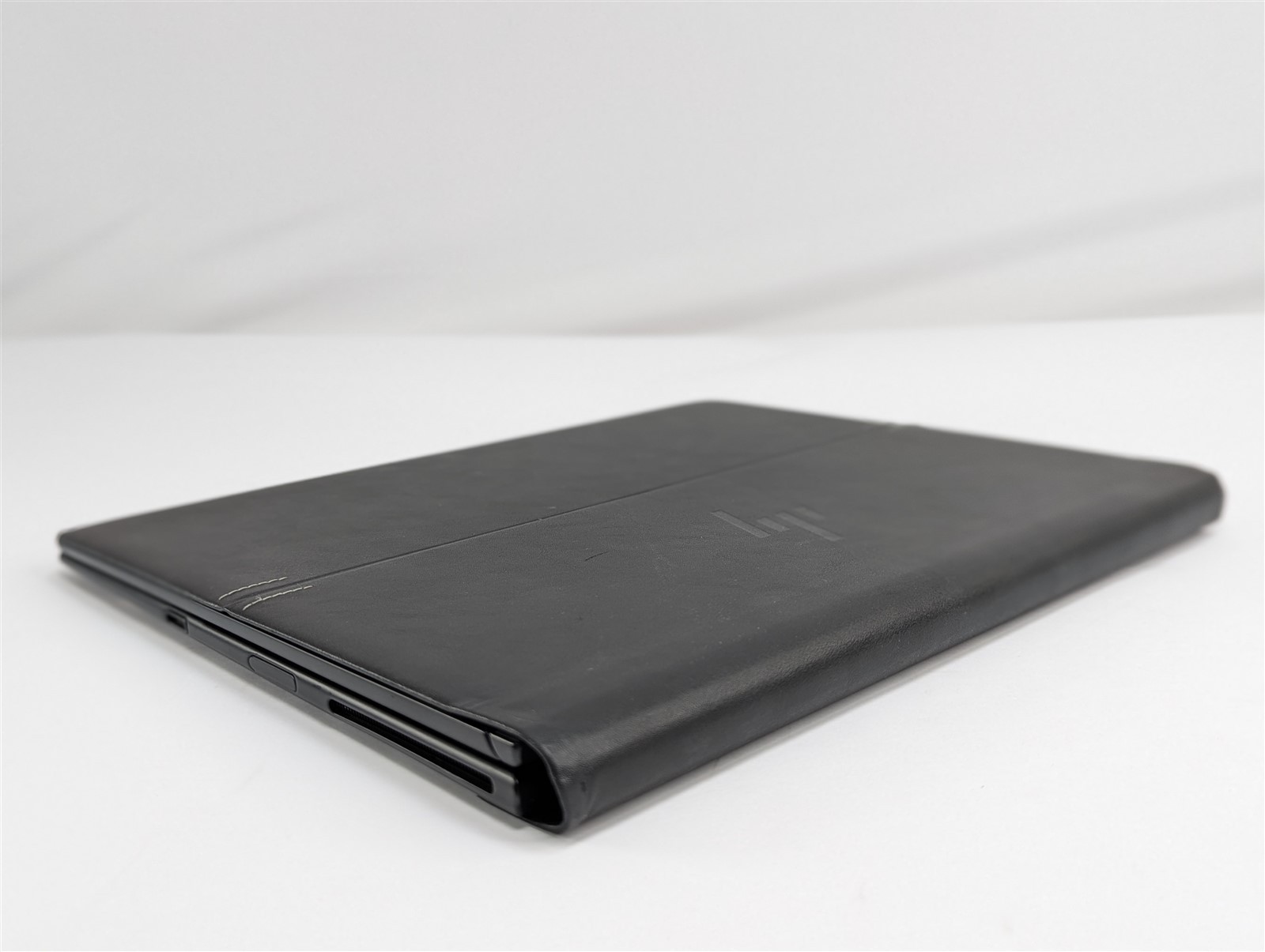 HP Dragonfly Folio G3 13.5” i7-1265U 16GB 512GB SSD Touchscreen 2in1 Win11 Home
