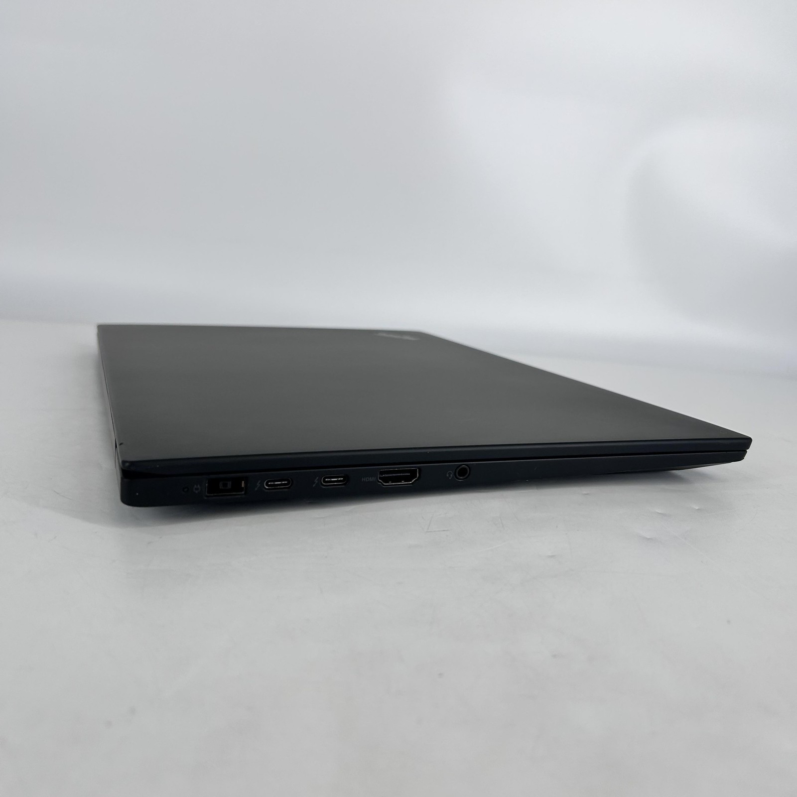 Lenovo ThinkPad P1 Gen 3 15 FHD i7-10750H 2.60GHz 32GB 512GB Quadro T2000 Max-Q