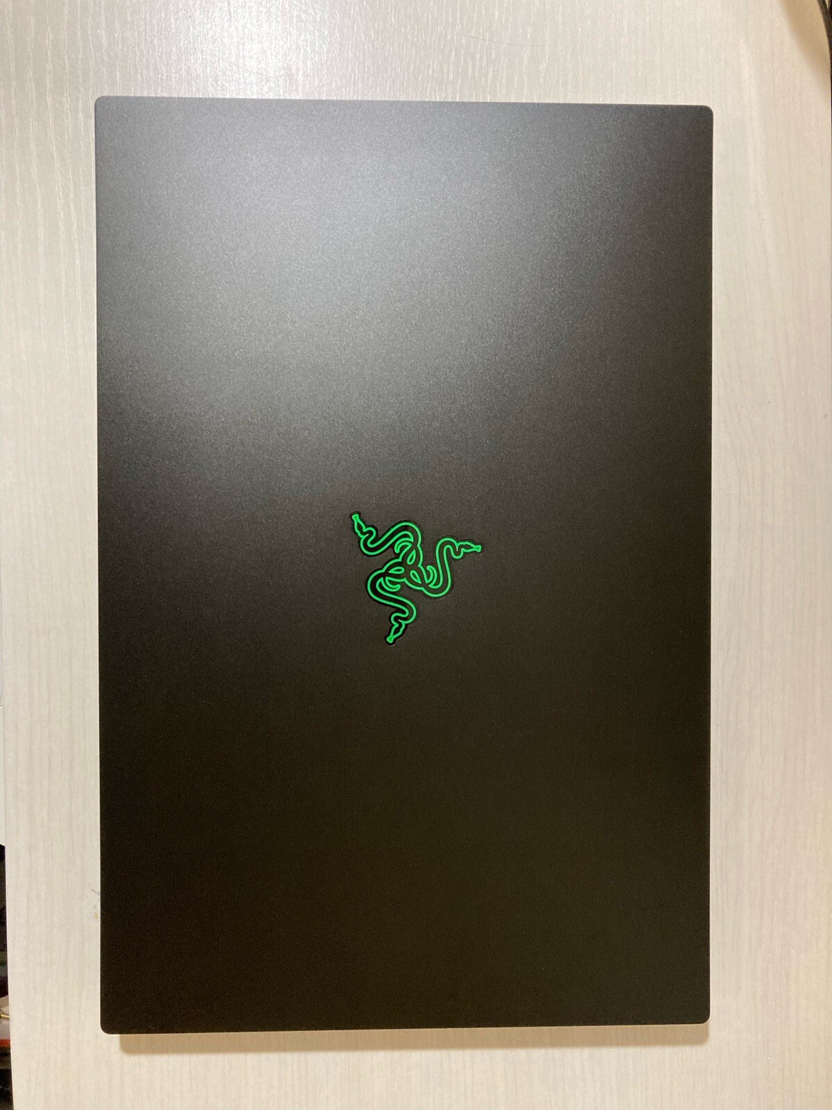Razer Blade 15.6″ 512GB SSD , i7 10th Gen., 5.10GHz, 16GB RTX 2070 Super Max-Q