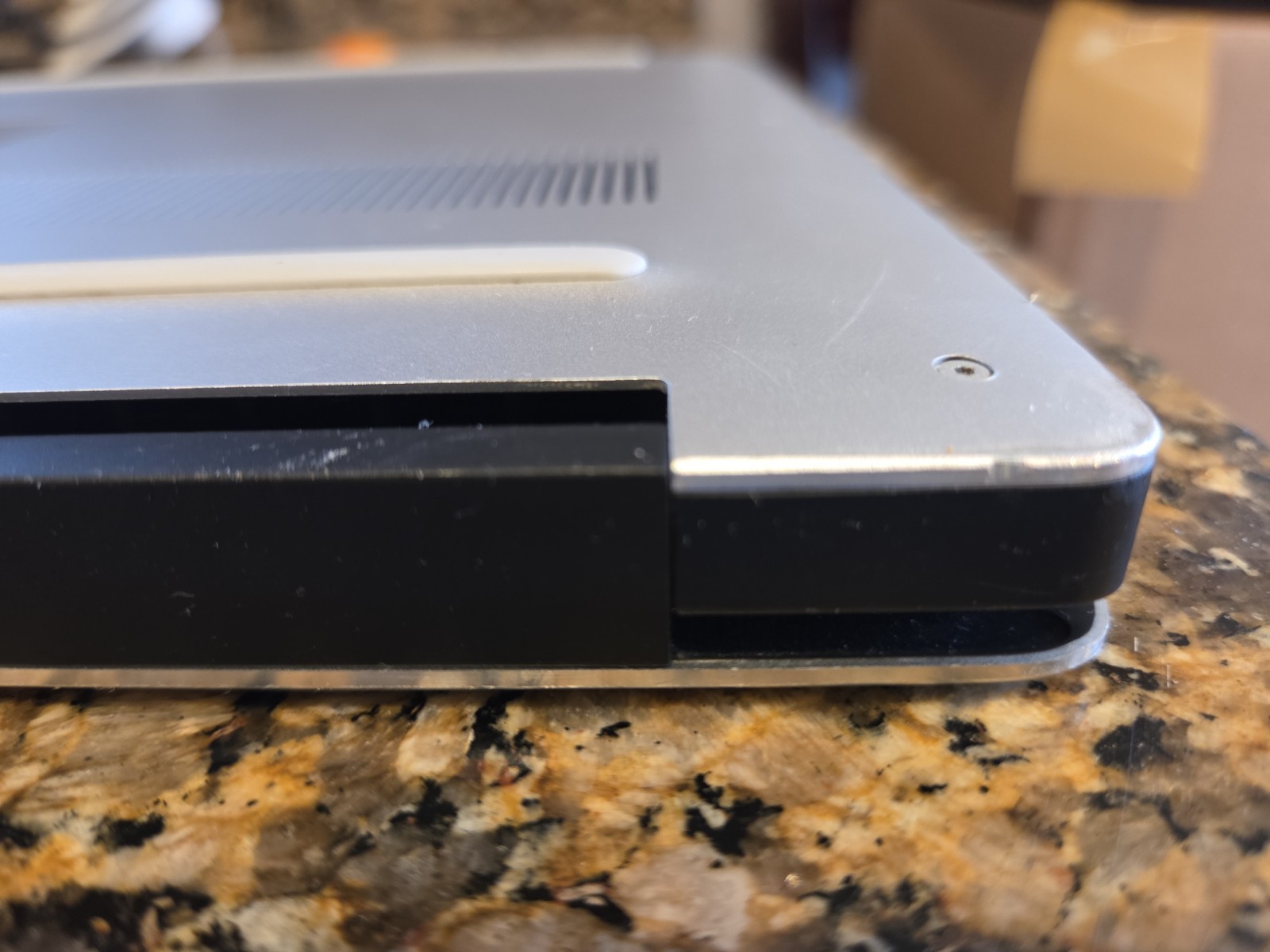 Dell XPS 15 9570 Intel Core i5-8300H 2.3GHz 8GB RAM 256GB NVMe