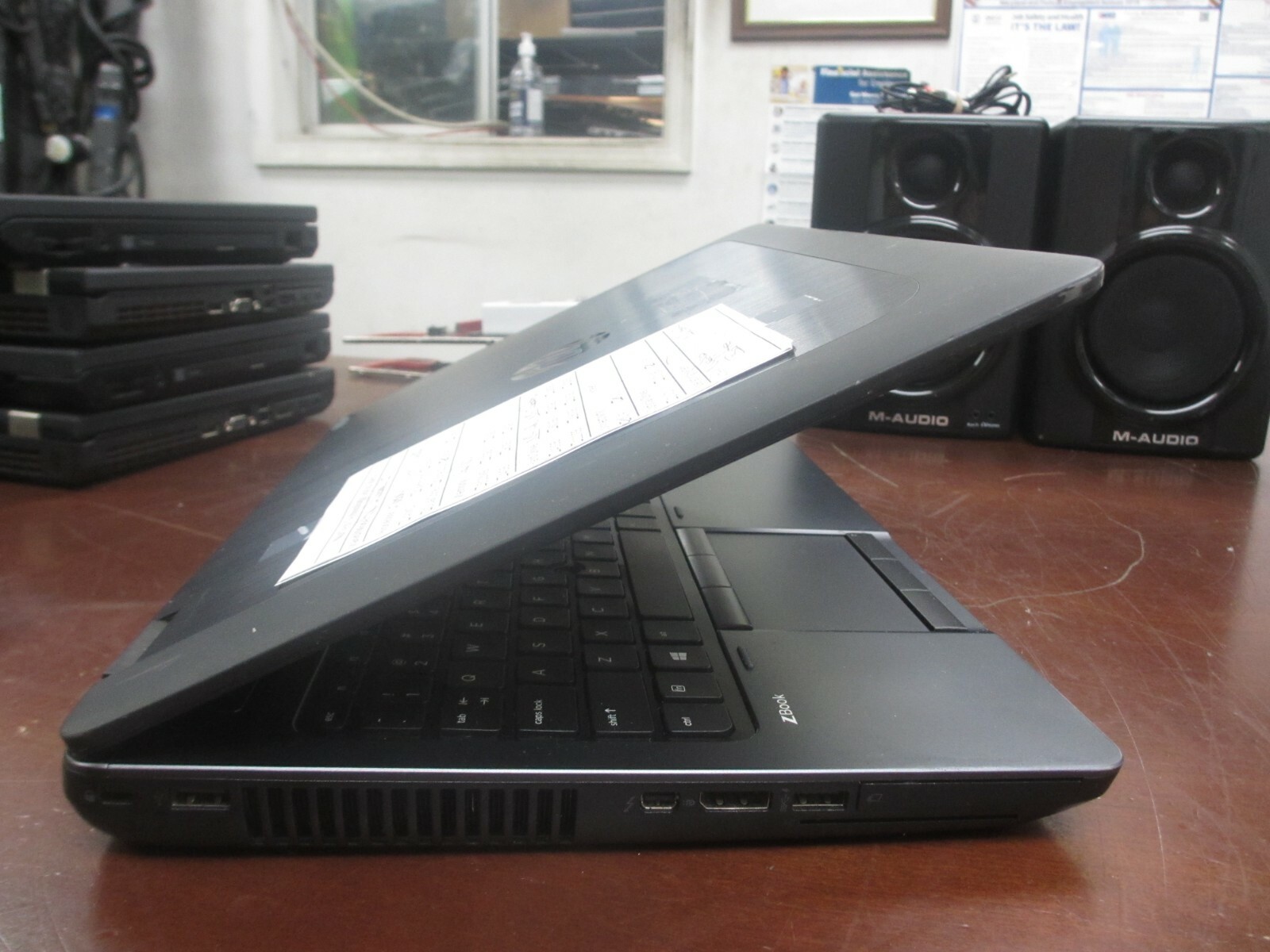 HP ZBook 15 15.6″ Intel i5-4300M 2.6GHz 16GB Web-Cam Laptop NO HDD/CADDY/OS/AC@@