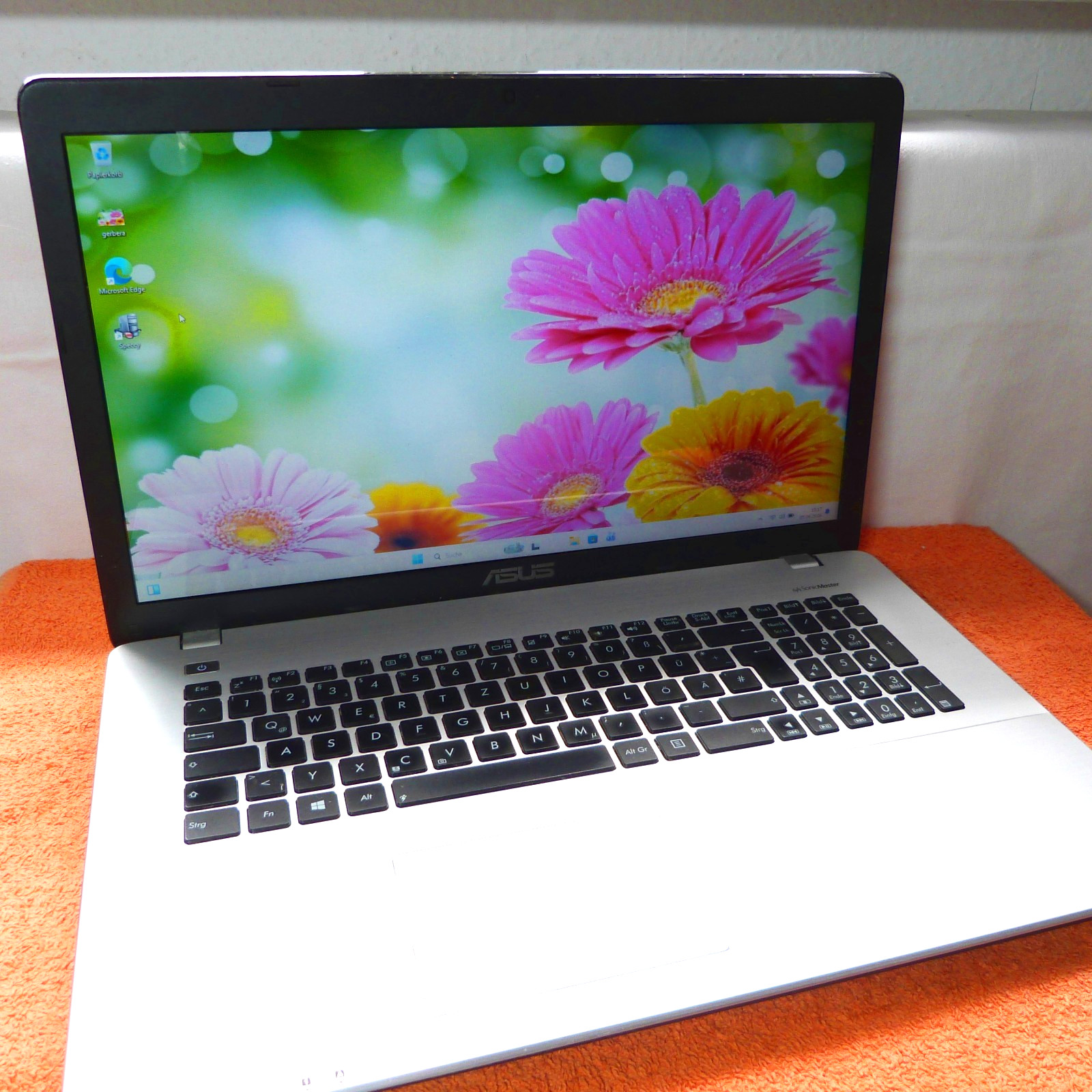 Asus R751 VivoBook ICECOOL 17 inch HDPLUS l 500GB Windows 11 HDMI TURBO i5 USB3