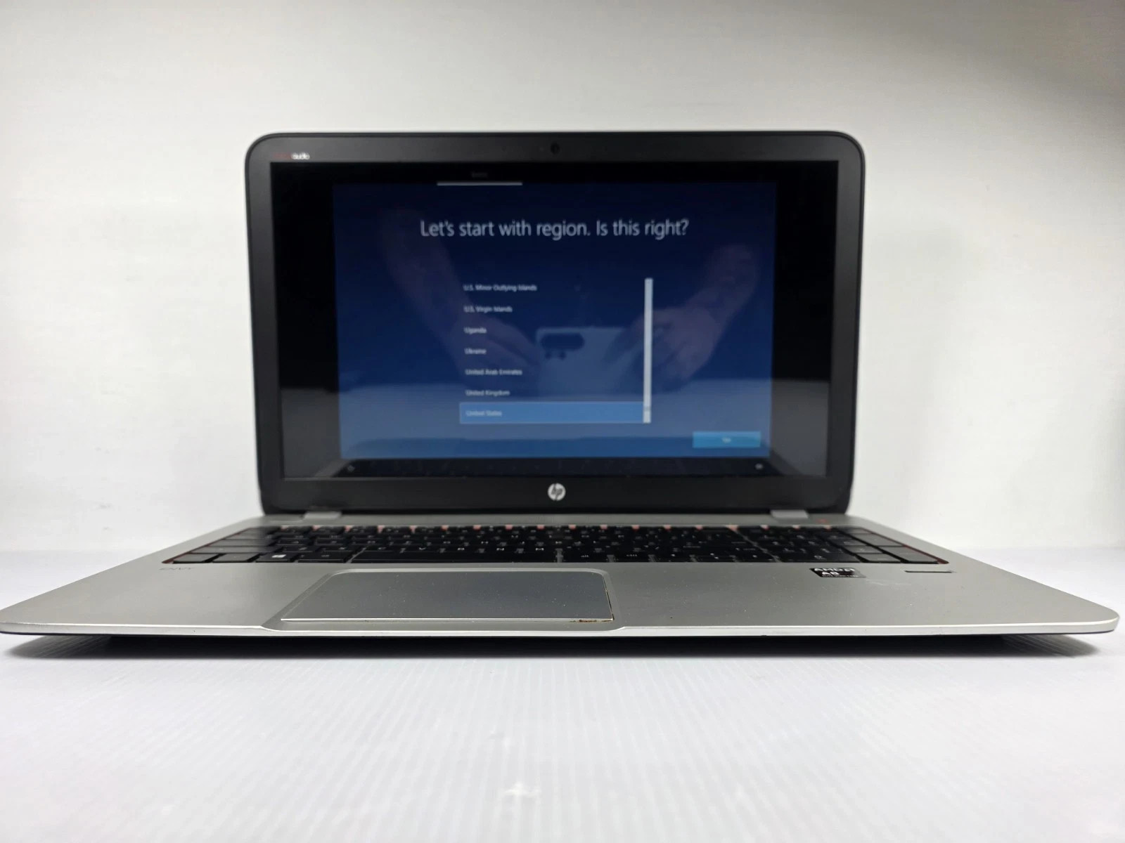 HP ENVY i7-6700HQ CPU TouchSmart 15-q493cl 2.60GHz – 12GB Ram 1TB 15.6 FHD LED