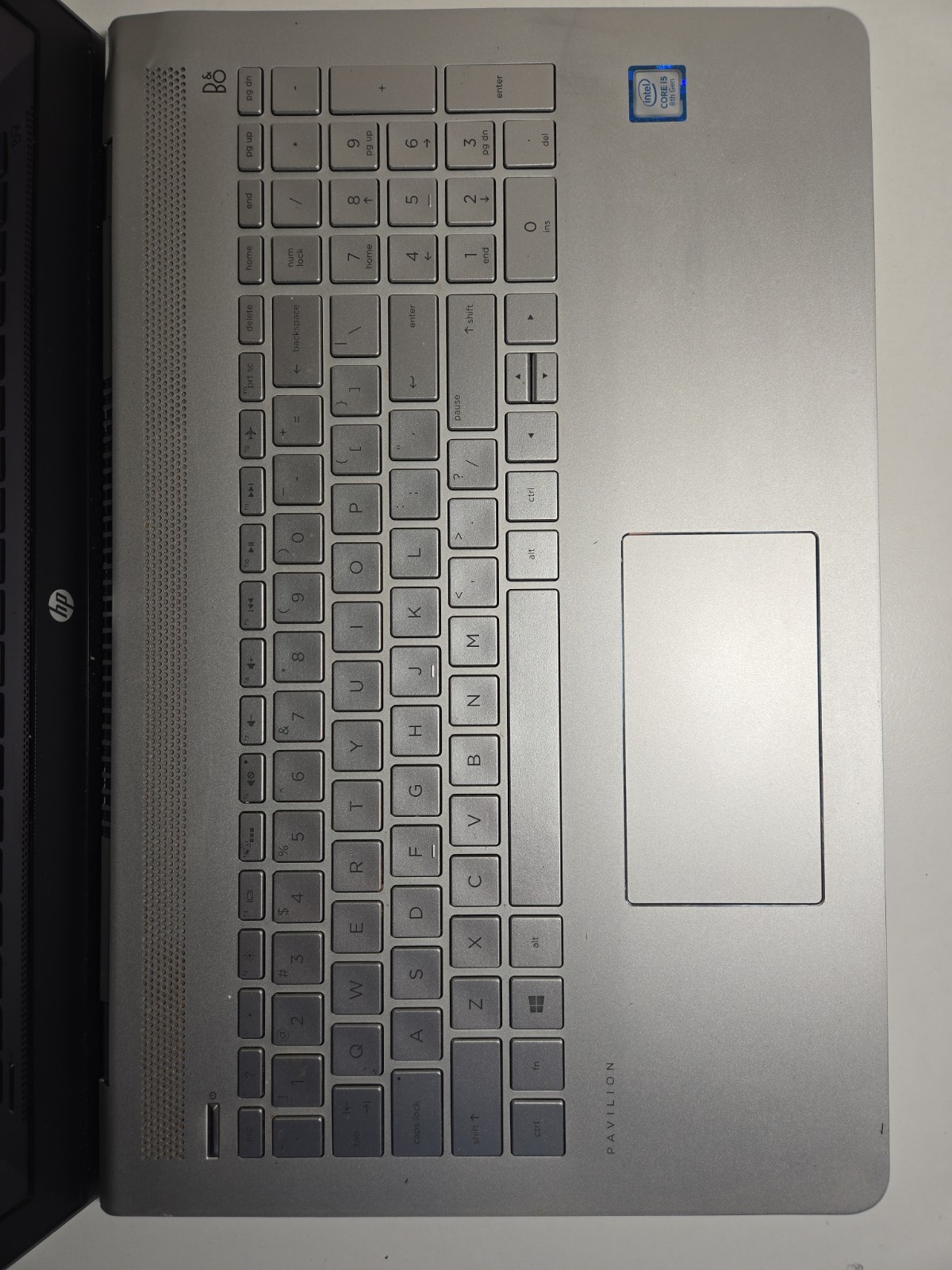 HP Tscr15,6/ i5-8250u/ 8Gb/ ssd 127Gb/Camera/../ Battery Is BAD, NO AC #12