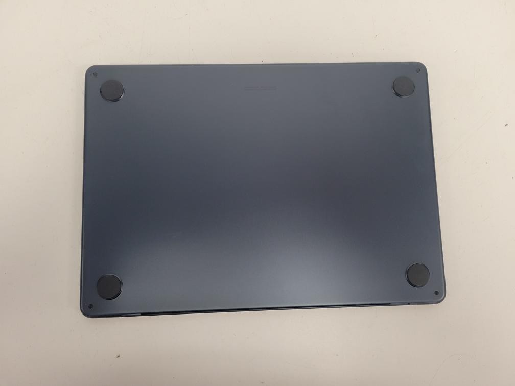 APPLE MACBOOK AIR A2681 (P04023177)