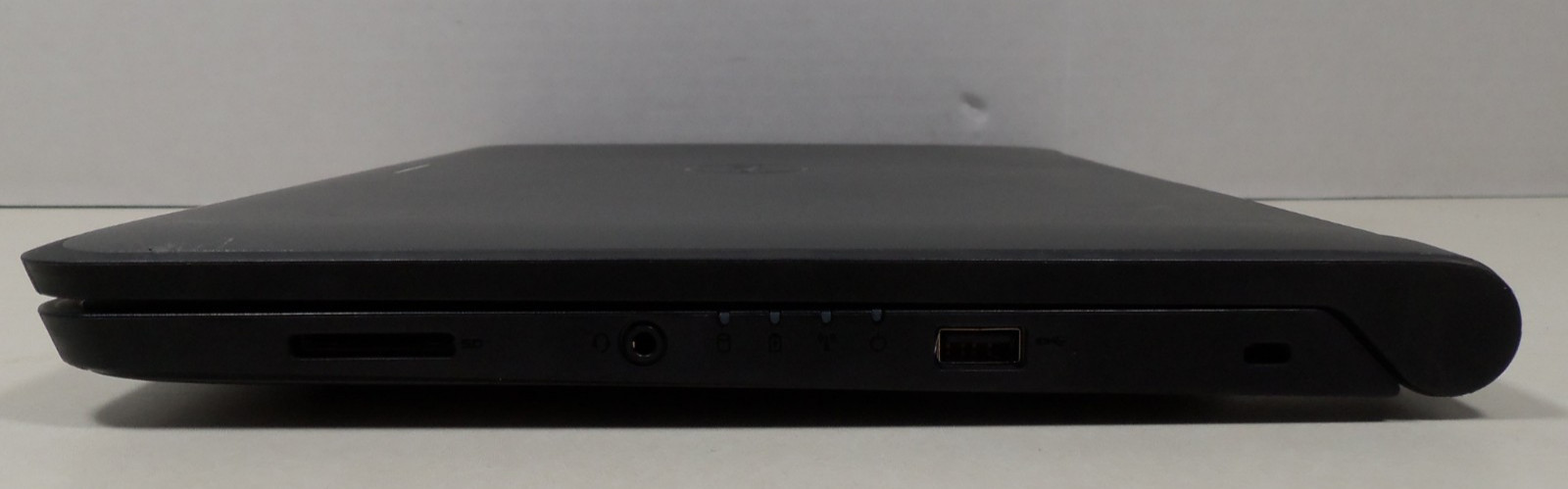 Dell Latitude 3340 Laptop Computer Intel Core i3-4005U 1.70GHz AS IS PARTS D109