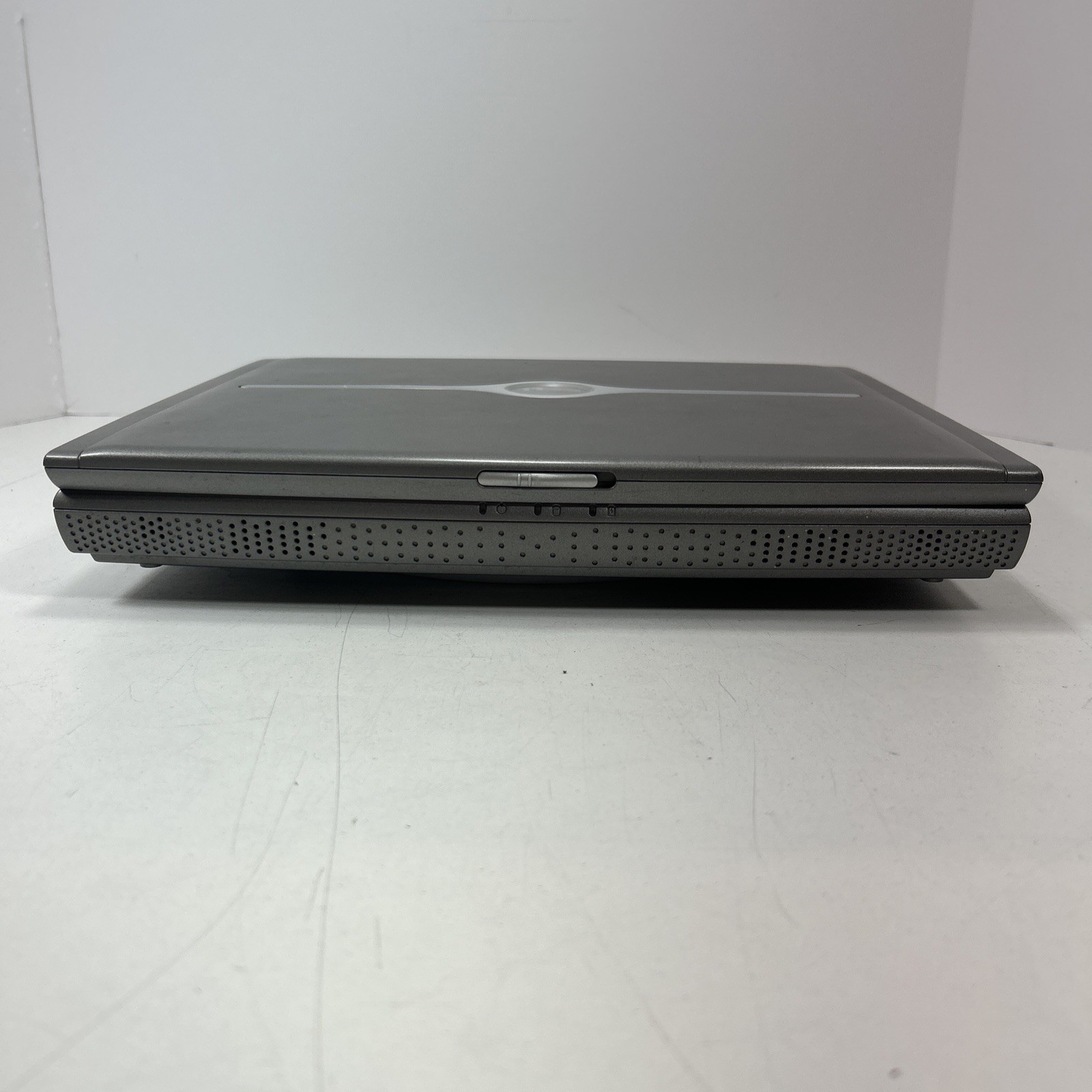 Dell Inspiron 1150 14″ Intel Celeron 2.60GHz 256MB RAM 30GB HDD Win XP Pro