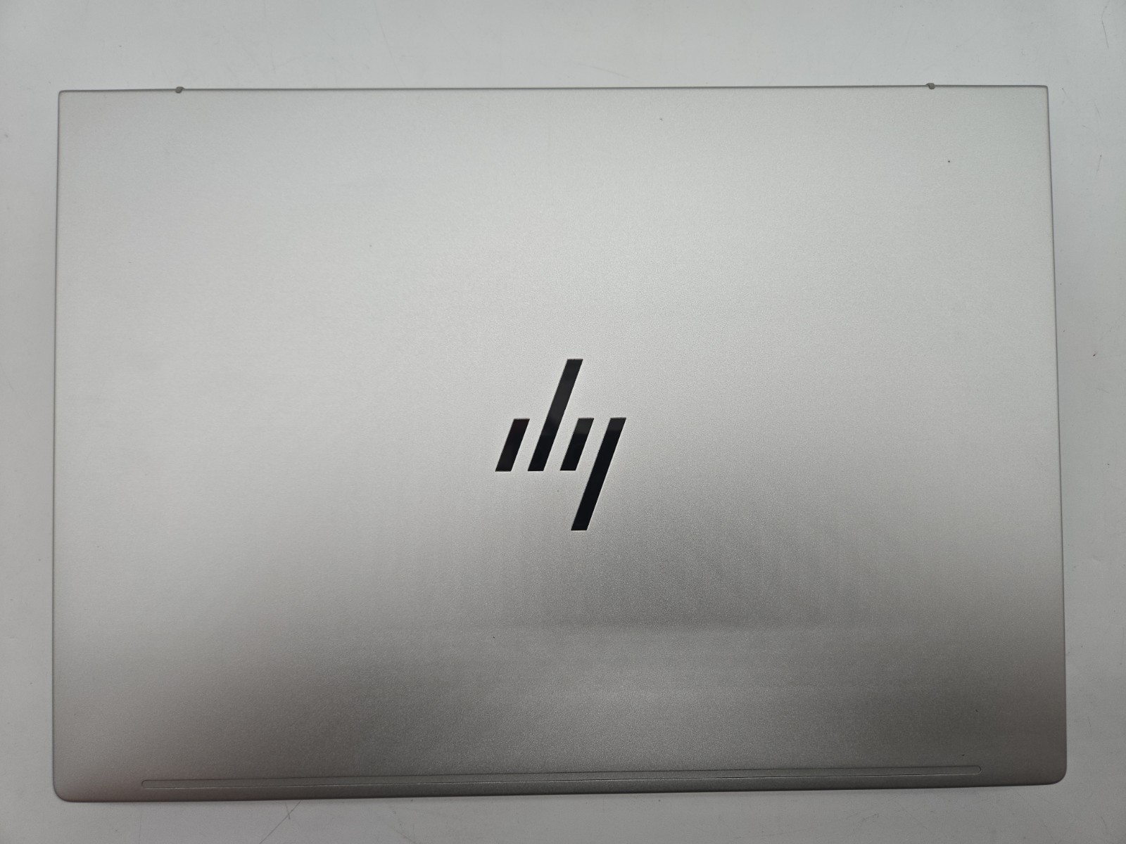 HP Elitebook 640 G11 Ultra 5 135U no RAM, no SSD, no OS