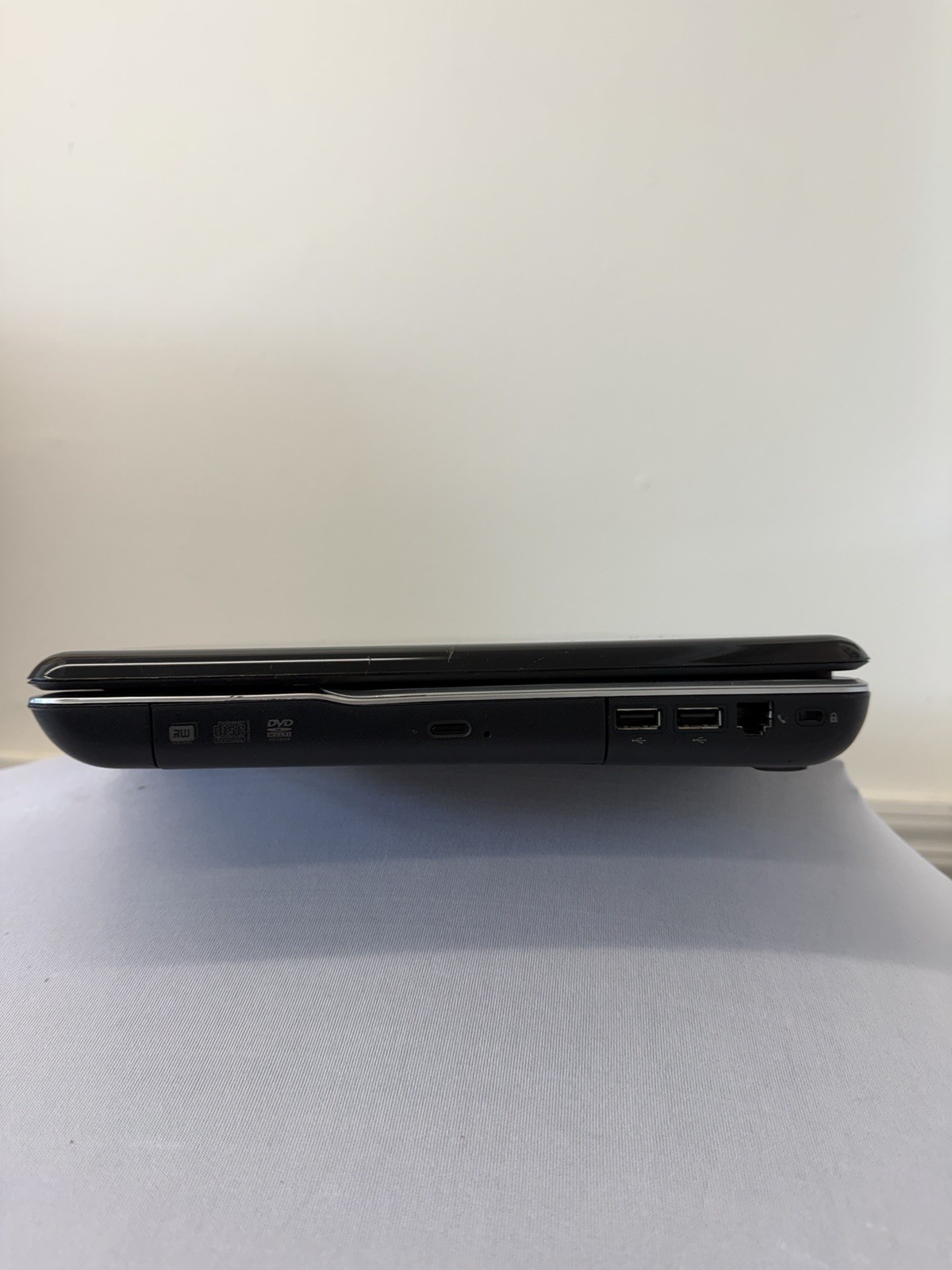 HP Notebook G60-630US Laptop – Good Screen – Intel Pentium T4400 – Read Des