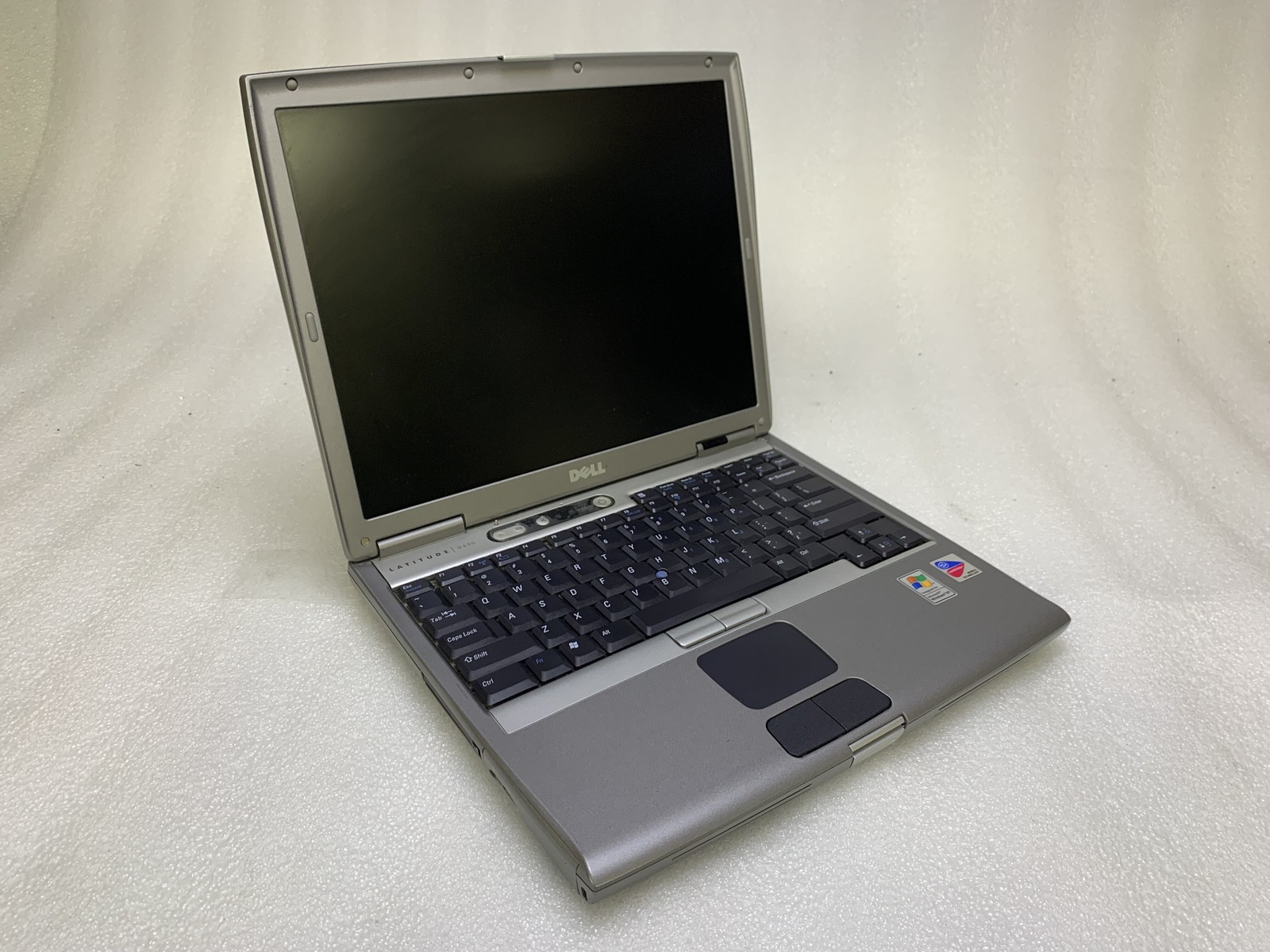 Vintage Dell Latitude D600 Intel Pentium M 1.60GHz 512MB RAM NO HDD/OS