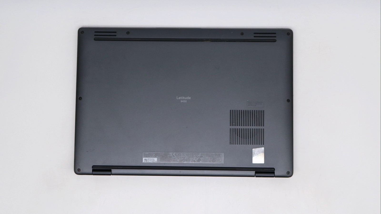 Dell Latitude 9430 14″ i7-1265u 32GB 1TB – Good