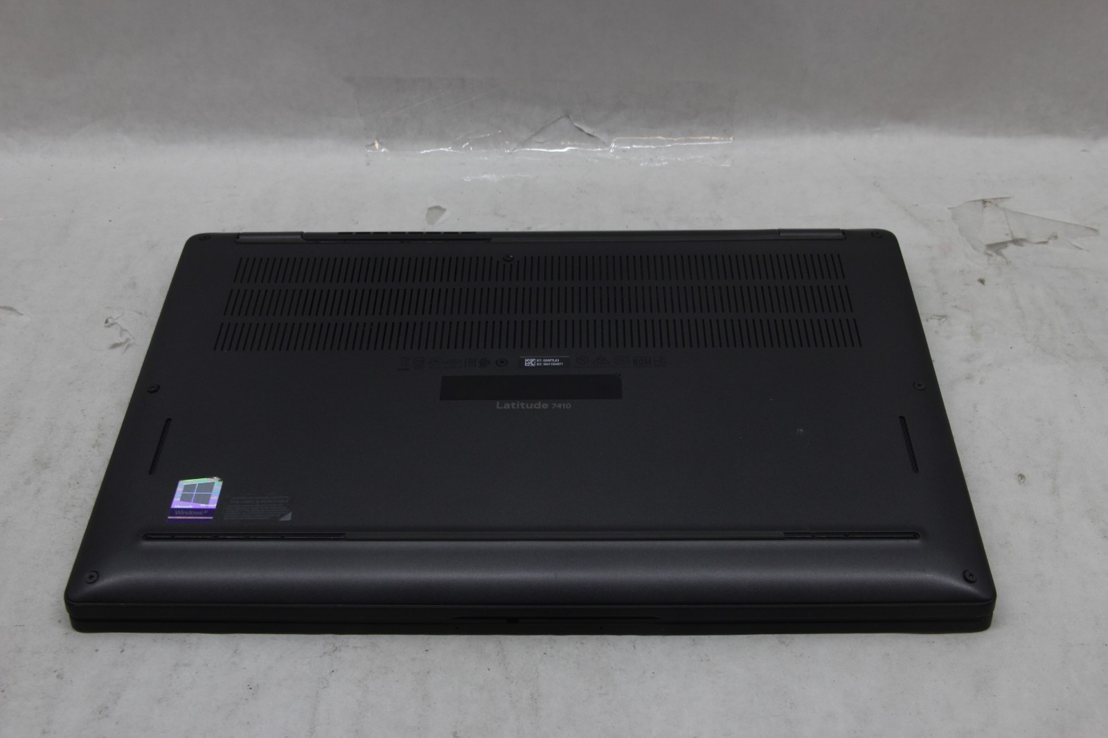 Dell Latitude 7410 14″ Laptop i5-10310U 8 GB RAM 256 GB SSD Win 11 No Charger