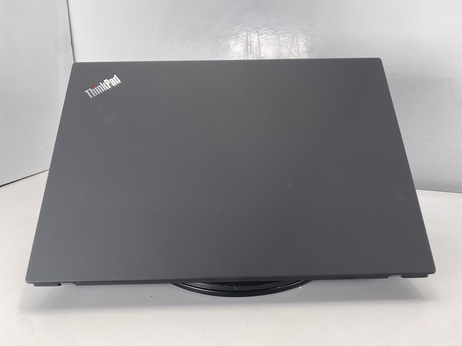 Lenovo Laptop ThinkPad P14s Gen 2a 14″ AMD Ryzen 7 Pro 5850U 512GB – Black