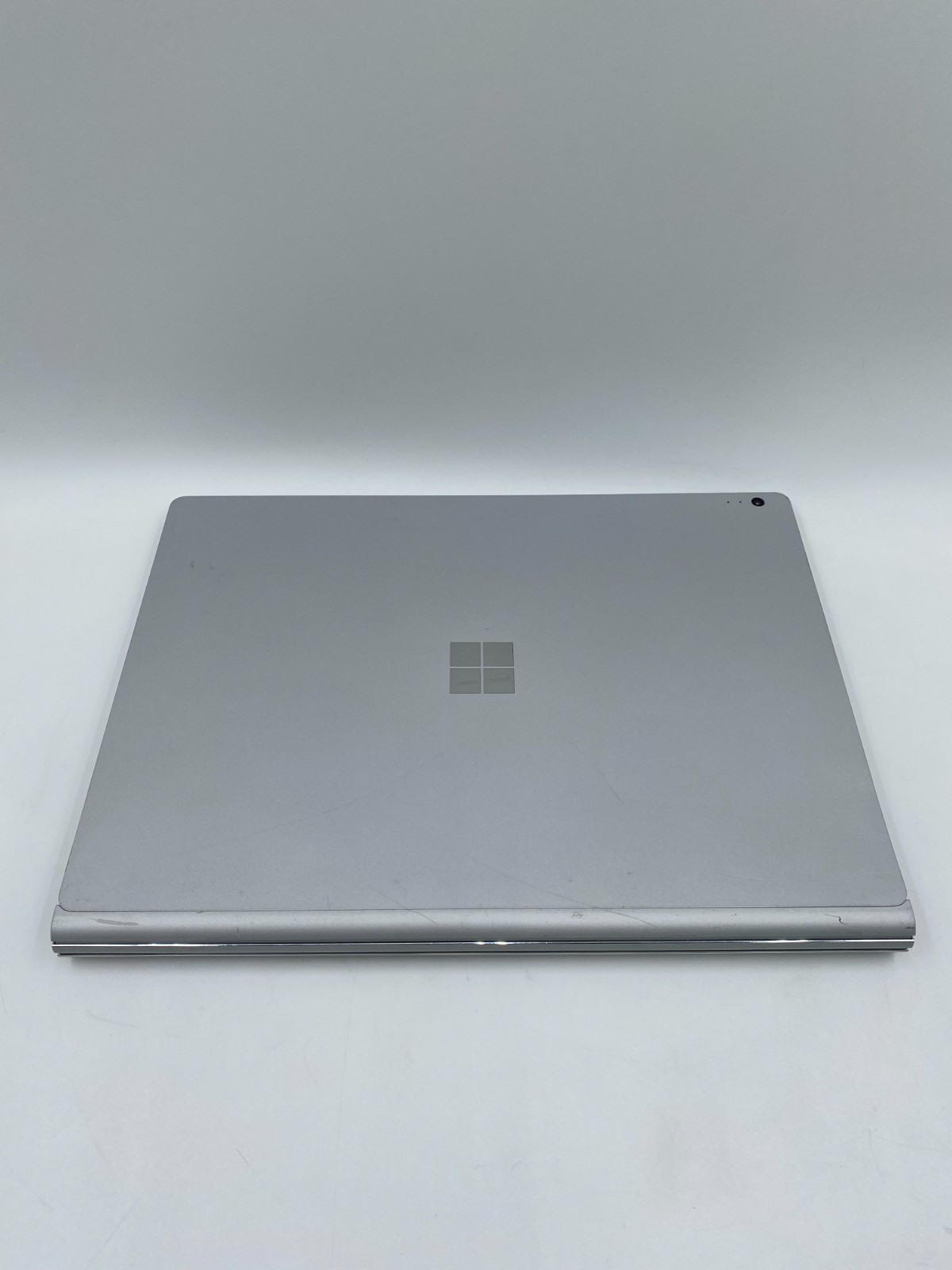 Surface Book2 1832 i5-7300U Nvidia 2.6GHZ 8GB DDR4 256GB SSD Silver FAIR/DENT