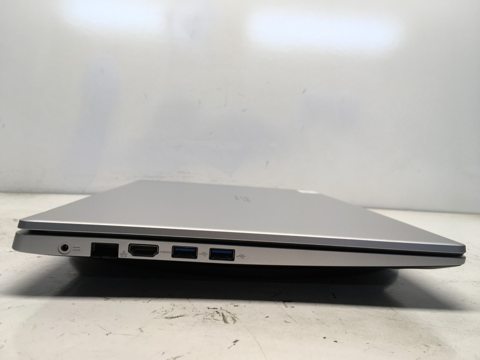 Acer Aspire 3 A315-23 AMD Ryzen 5 3500U 2.1GHz No RAM NO HDD