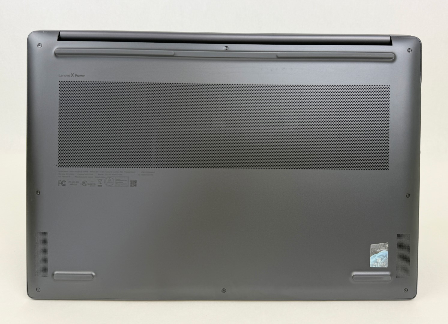 Lenovo Slim Pro 9i 16″ 3.2K Mini LED Touch Core i9-13905H 32GB 1TB RTX 4050 W11H