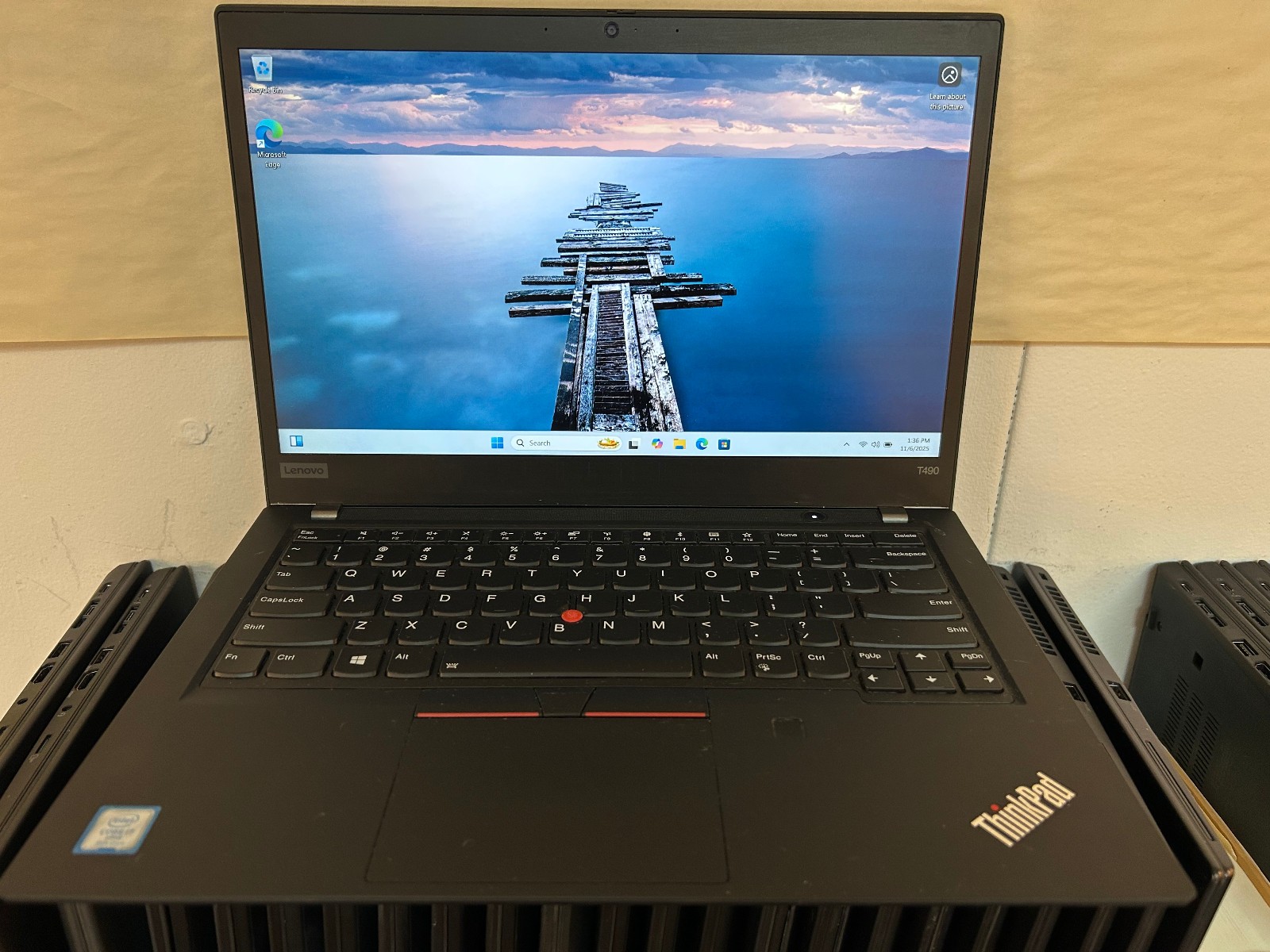 Lenovo T490 8GB Ram 250GB SSD etc