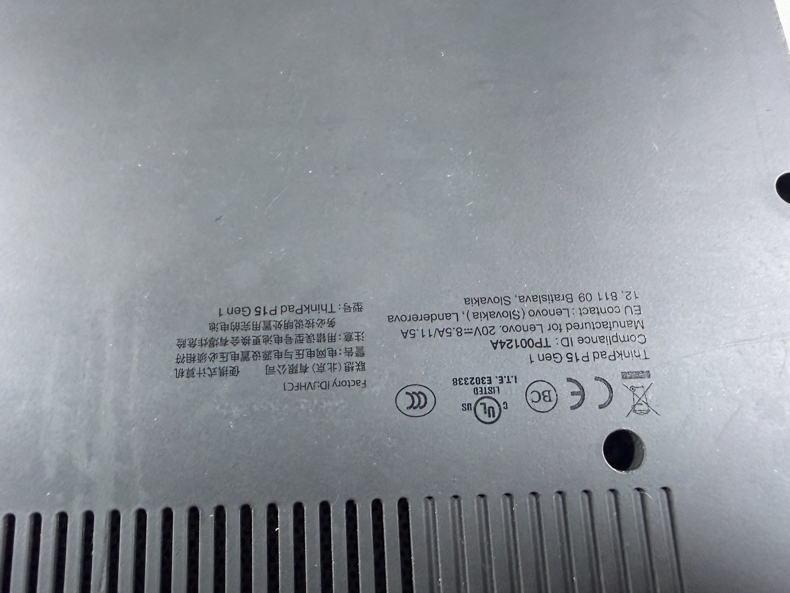LENOVO THINKPAD P15 GEN 1 | CORE I7-10850H 256GB 16GB RAM WIN 11 NVIDIA T2000