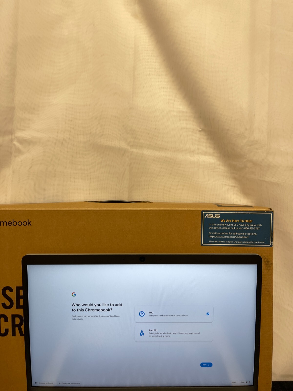 Asus Chromebook C424M Silver 128GB Storage 4GB RAM Integrated 14″ Screen Laptop