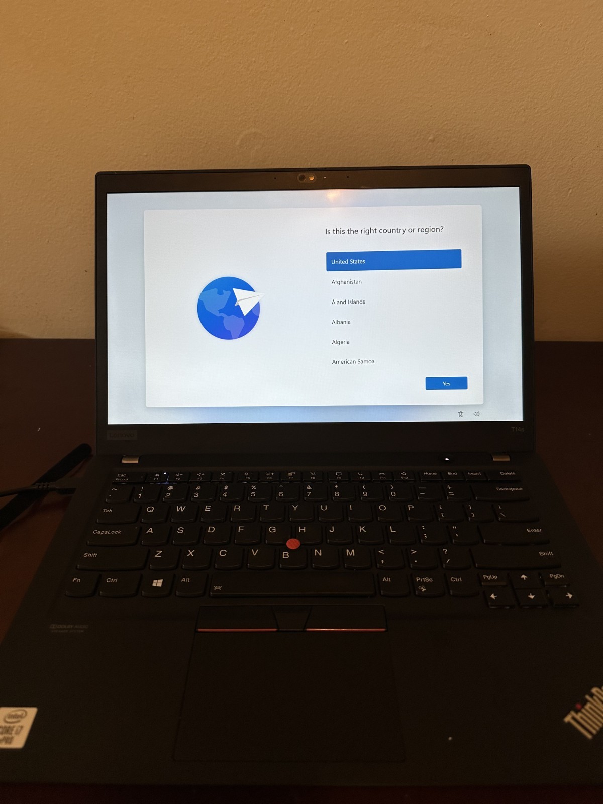 Lenovo Thinkpad T14s Gen 1 i7-10610u + Ultra Docking and 45+ 50-60w AC Adaptors