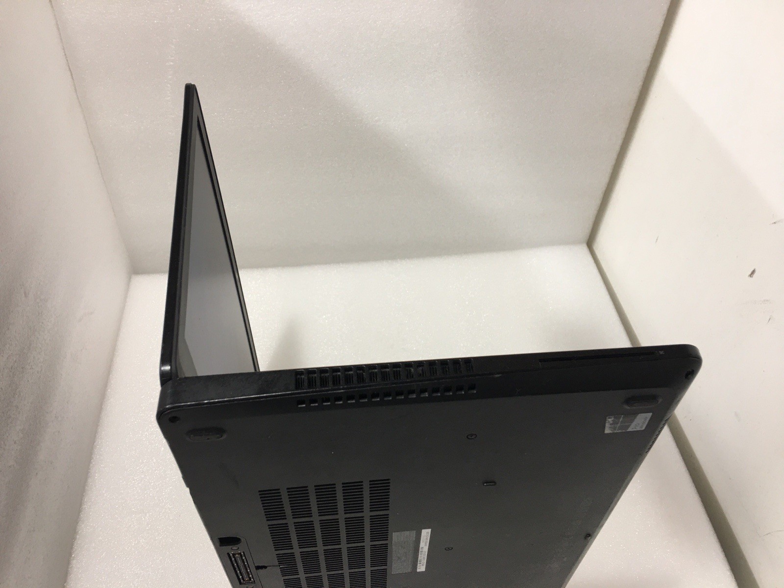 Dell Latitude E5570 128gb SSD Win 11 i3-6100u 2.30ghz 8gb Ram Hdmi Webcam