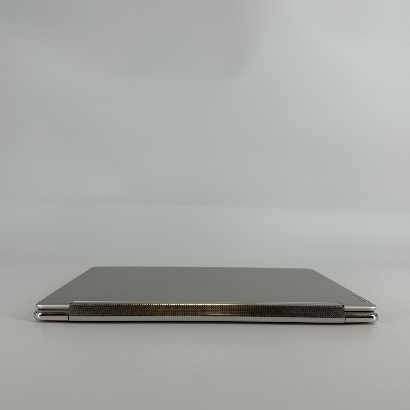 Lenovo Yoga 9i 14 Gray QHD+ TOUCH 2.2 GHz i7-1360P 16GB 1TB SSD Very Good