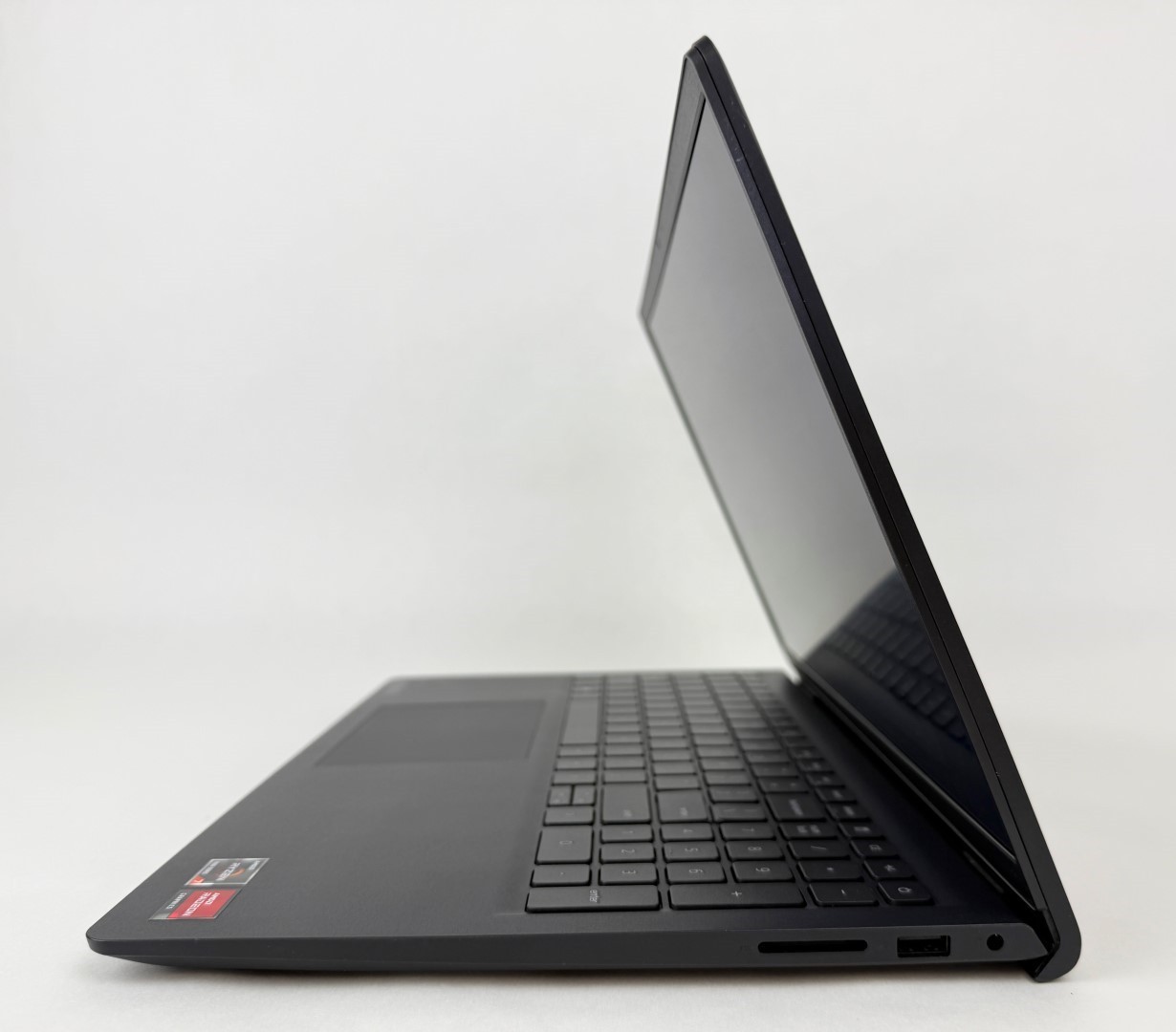 Dell Inspiron 15 3535 15.6″ FHD Touch Ryzen 7 7730U 16GB 512GB SSD W11H Scratch