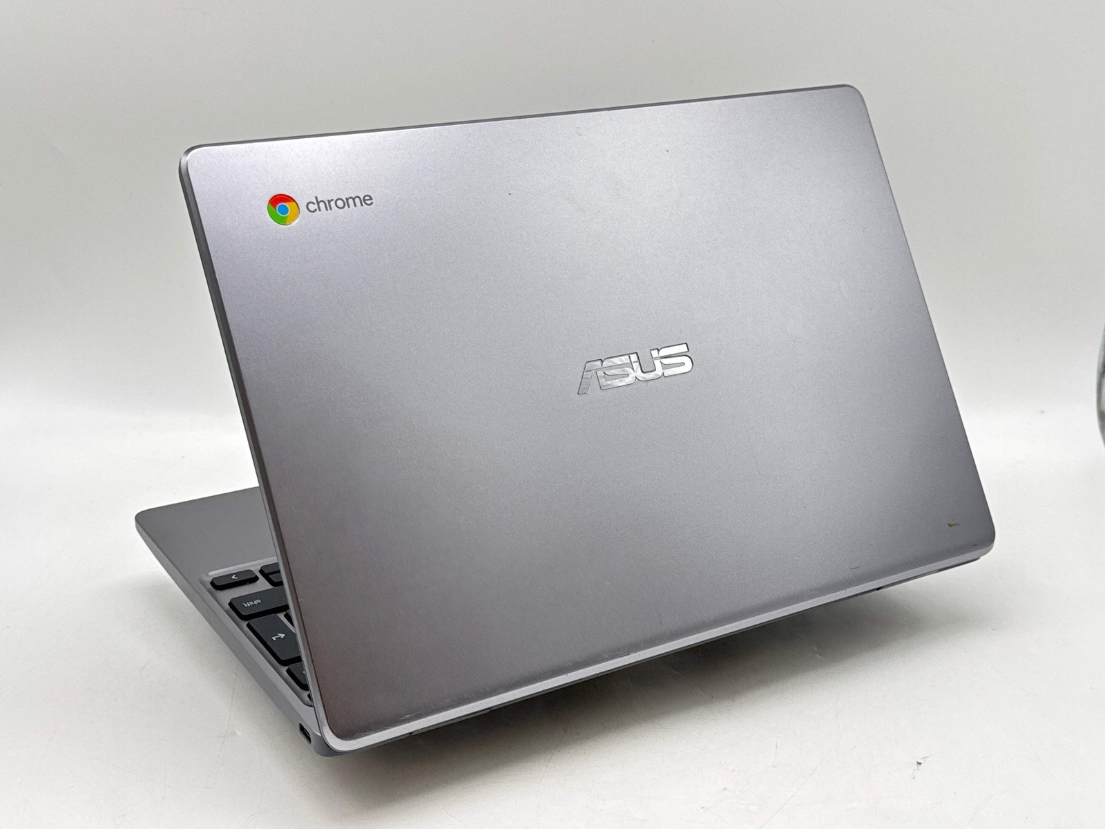 Asus Chromebook C223NA 11.6″ Celeron N3350 4GB 32GB eMMC Black Used