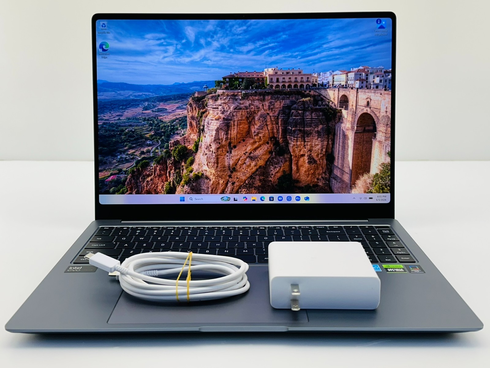 Samsung Galaxy Book4 Ultra NP960XGL 16″ Core Ultra 7 16GB RAM 1TB #15