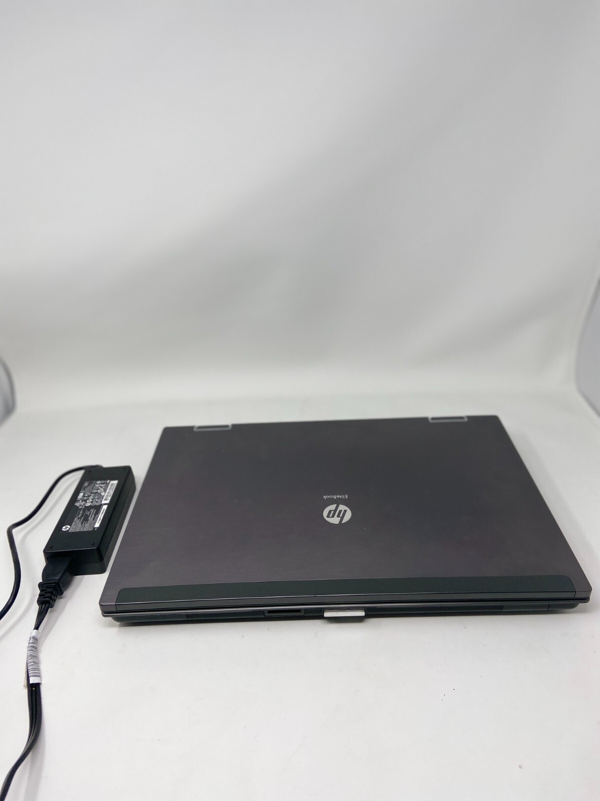 HP EliteBook 8540w 15″ Core i7-620M 2.7GHz 4GB 512GB SSD Win10 AMD Gaming Laptop
