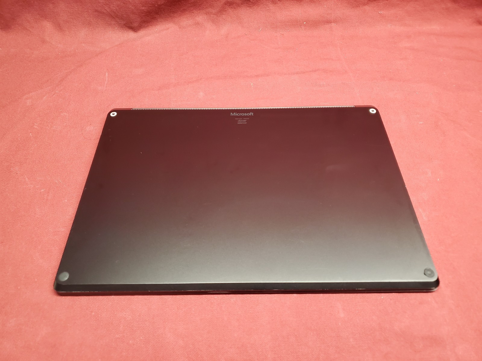 Surface Laptop 4 15″ i7 1185G7 3.00GHz/ 16GB / 512GB SSD #2840